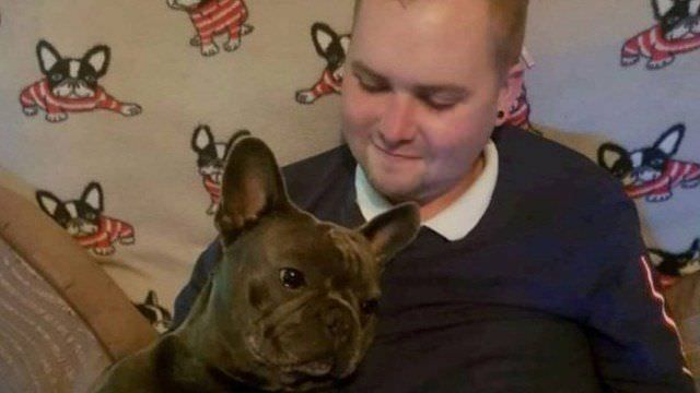 Cão leal morre 15 minutos após dono perder batalha contra câncer