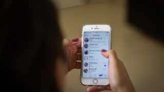 Estudo revela que pessoas que mais usam emojis aumentam chances no 'amor'