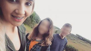 Mãe defende filho que matou irmã de 12 anos a marteladas