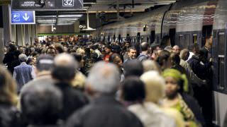 Greve dos transportes contra reforma provoca caos em Paris