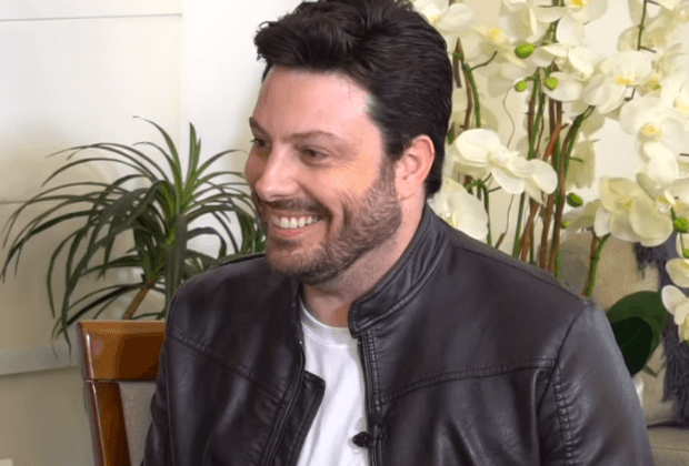 Danilo Gentili dispara contra aplicativo de namoro do PT e causa na web