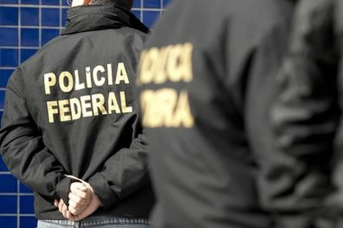 Bolsonaristas na mira de operação da PF contra fake news