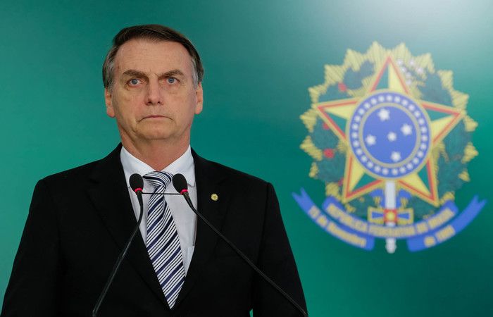 Bolsonaro pede apoio a ruralistas para garimpo em terra indígena