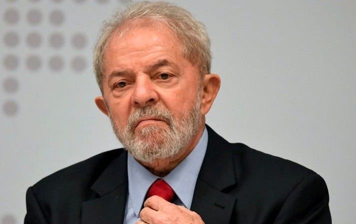 Lula diz que não aceita 'barganha' para sair da prisão