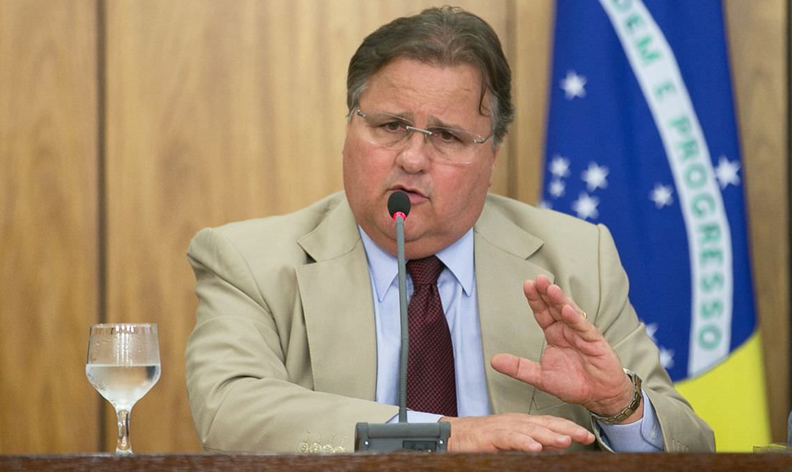 Ex-ministro conclui curso de eletricista na prisão e tira 9,5 na prova final