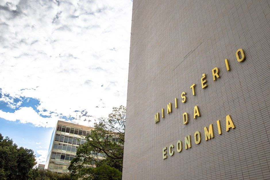 Economia confirma assinatura de acordo automotivo com Argentina