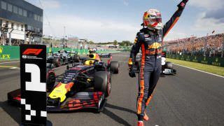 Verstappen supera Vettel e Hamilton e lidera primeiro treino livre