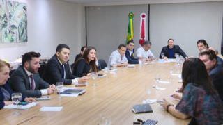 Governo e deputados discutem reforma administrativa