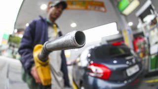 Gasolina sobe em 12 Estados e o valor médio avança 0,16% no País