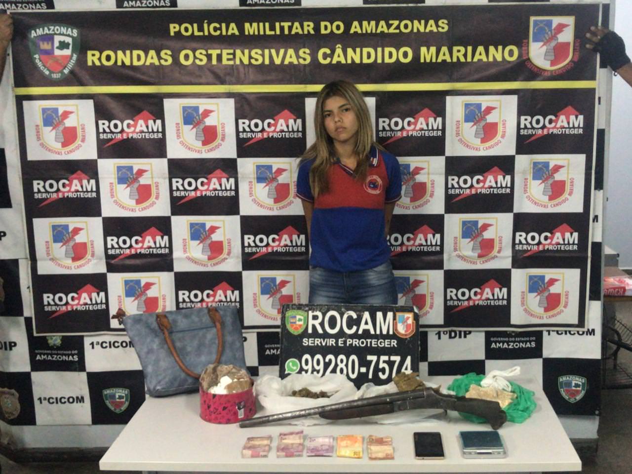 ‘Aluna do crime’ é presa com drogas e espingarda na Praça 14