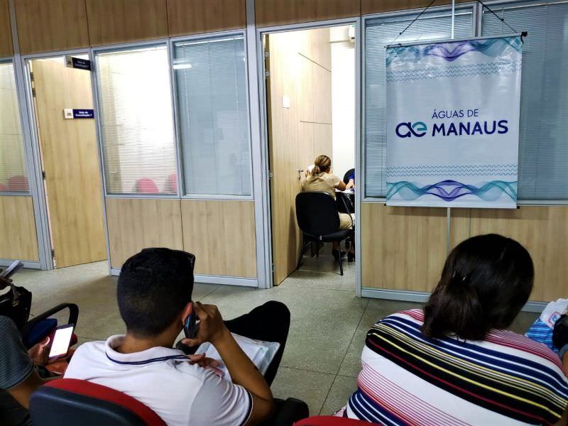 Águas de Manaus monta ponto de atendimento na sede do Procon-AM
