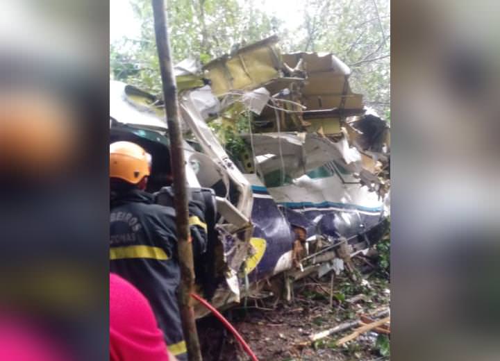 Piloto havia relatado mau tempo antes de aeronave cair em Manaus