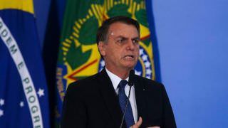 Ainda com sonda, Bolsonaro deve reassumir Presidência nesta sexta-feita