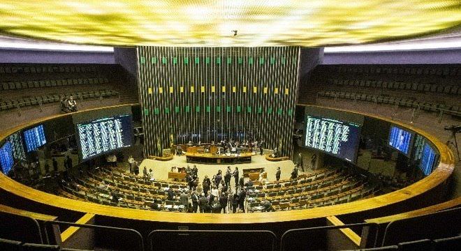 Câmara está sem luz desde as 12h