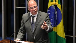 Bezerra põe o cargo de líder do governo no Senado à disposição