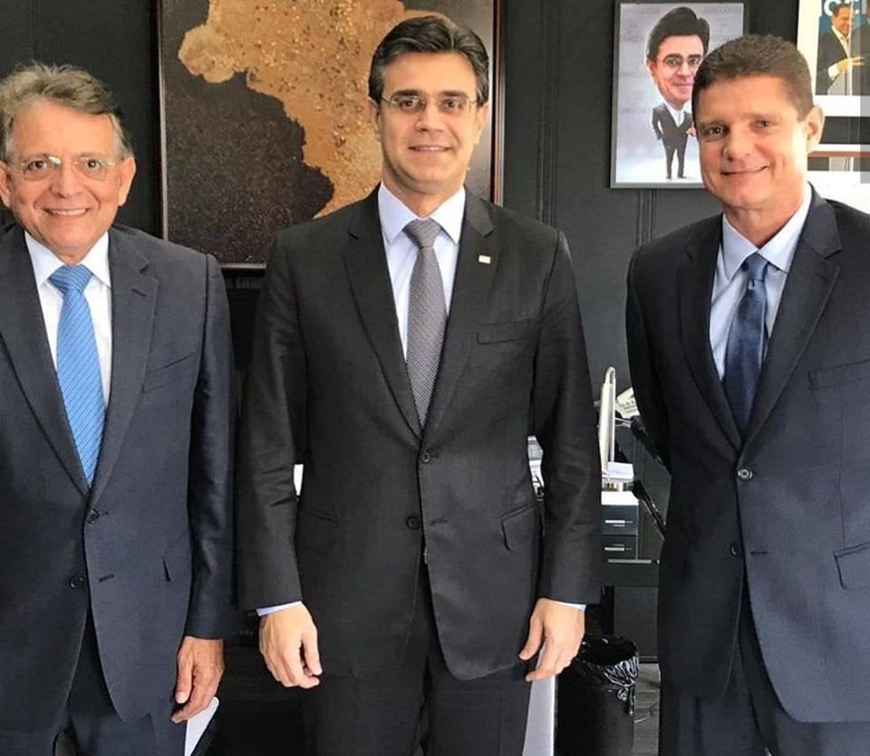 Acompanhado de Pauderney, Rotta visita vice-governador de SP