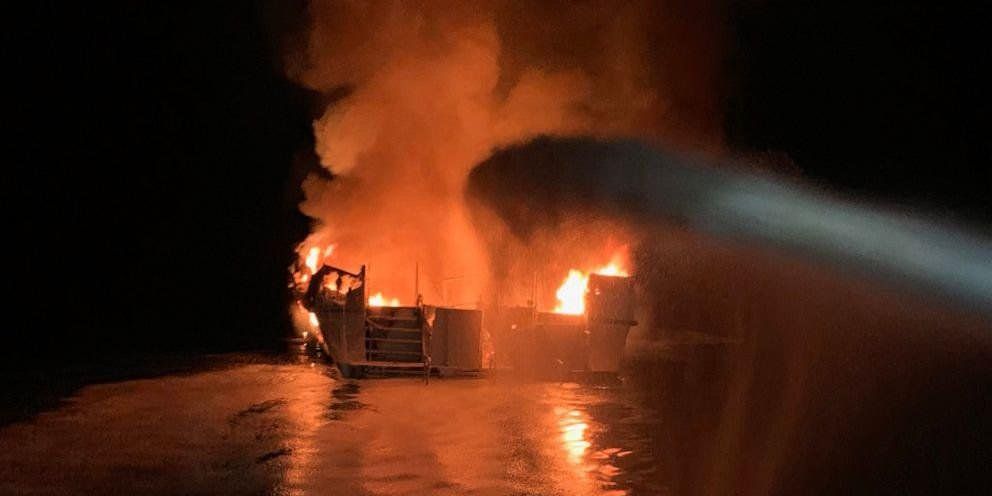 Incêndio em barco na costa da Califórnia deixa 33 desaparecidos