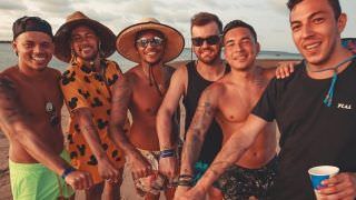 Amigos de Neymar recebem salário de R$ 50 mil para serem 'parças'