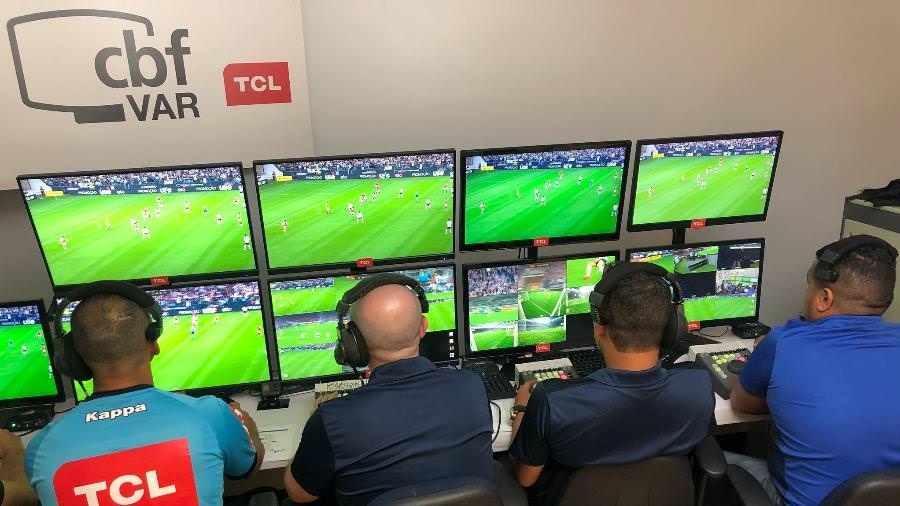 Clubes do Campeonato Brasileiro pede mudanças no VAR