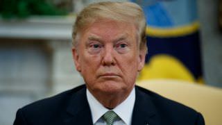 Deputados querem votar impeachment de Trump até o Natal