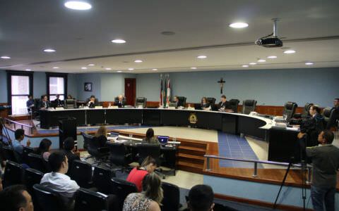 TCE multa ex-presidente da Câmara de Tabatinga em meio milhão de reais