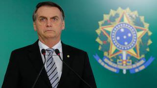 Bolsonaro tem quadro clínico estável após 5 horas de cirurgia