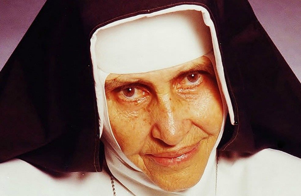 Irmã Dulce será reconhecida como santa neste domingo pelo Papa