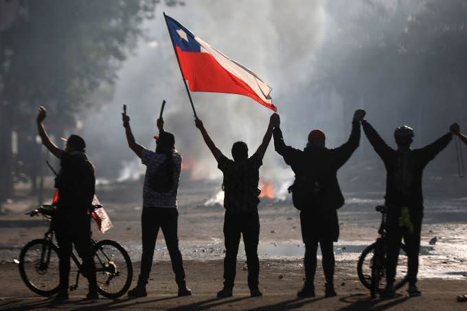 Justiça do Chile investiga policiais que ‘crucificaram’ manifestantes
