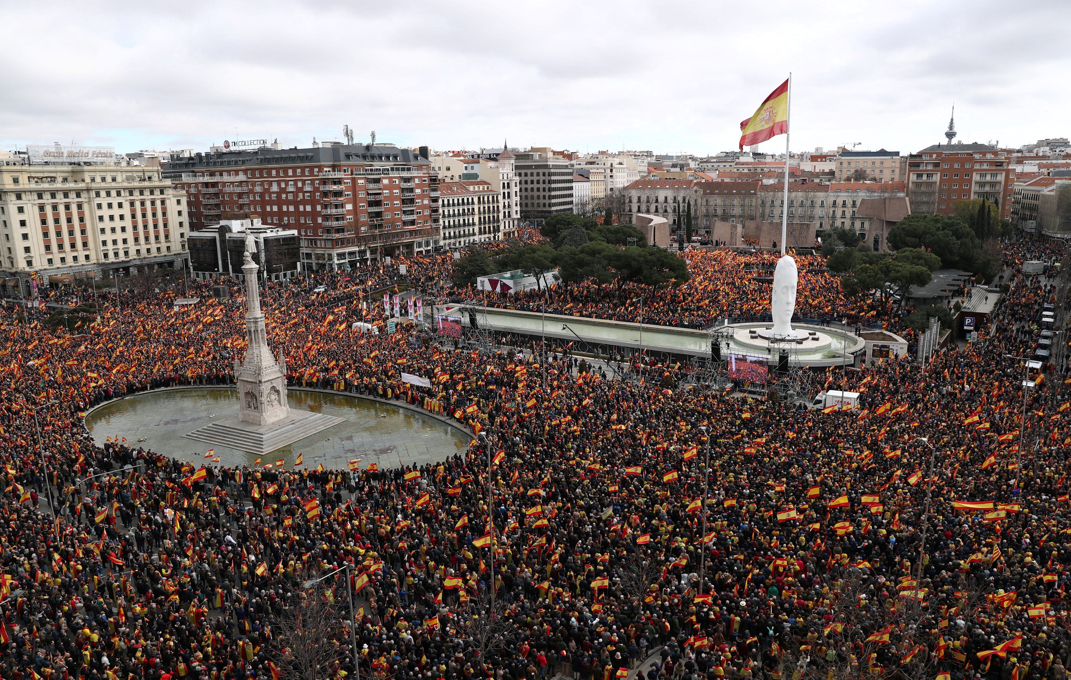 Barcelona tem protesto pacífico após semana de caos