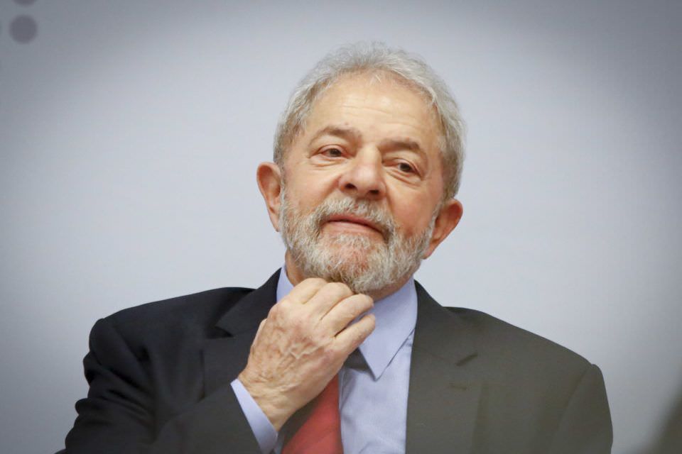 Em entrevista, Lula afirma que quer se casar quando sair da prisão