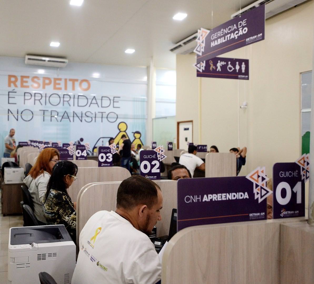Captura de dados digitais para emitir CNH é suspensa pelo Detran-AM