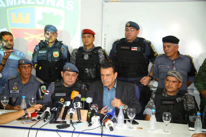 'Deus protegeu a corporação', diz Bonates sobre nenhum policial ter sido atingido