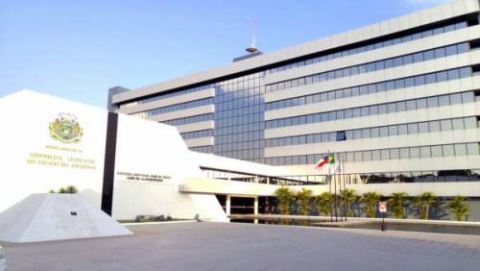 ALE-AM aprova PL que proíbe corte de água e energia em pandemias