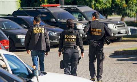 PF cumpre 14 mandados de prisão contra fraudes na Receita
