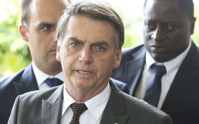 Bolsonaro afasta possibilidade de troca de ministros do governo