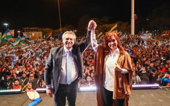 Fernández e Cristina Kirchner vencem as eleições na Argentina
