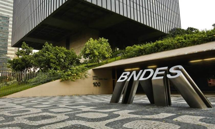 BNDES: diretor se afasta do cargo após crise com funcionários