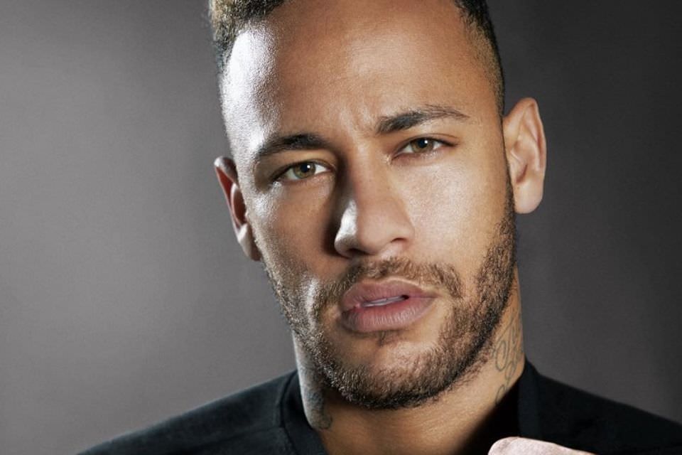 Neymar está vivendo romance com ex-namorada de Maluma