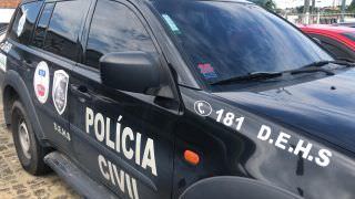 Polícia cumpre 4 mandados de prisão sobre caso Flávio