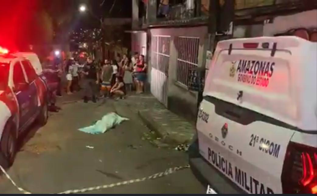 Ao sair de carro, mulher é morta com oito tiros no bairro São Jorge
