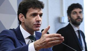 Suspeito de corrupção, Álvaro Antônio nega gravidade de caixa 2