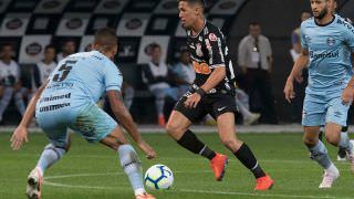 Corinthians mantém empate sem gols com Grêmio