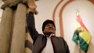 Com 99,99% das urnas apuradas, Evo Morales comemora vitória