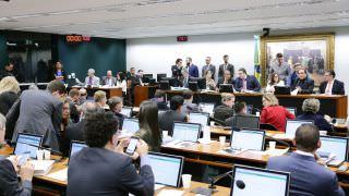 CCJ do Senado aprova relatório da reforma da Previdência