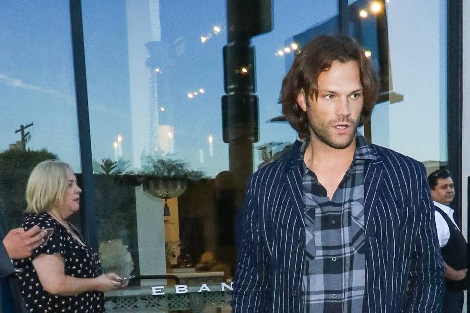 Jared Padalecki, de Supernatural, é preso por agredir garçom