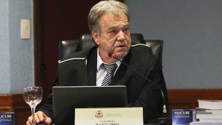 Conselheiro nega medida cautelar e mantém concurso público do TJAM