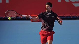 Djokovic arrasa francês e vai à semifinal do Torneio de Tóquio