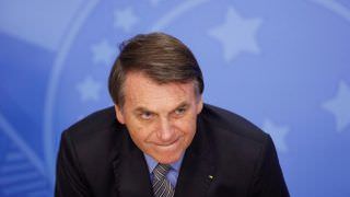 Bolsonaro evita comentar discussões sobre divisão do dinheiro do pré-sal