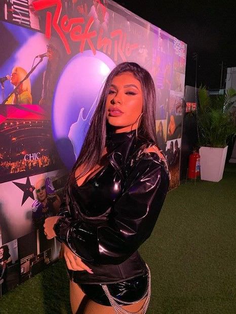 Perguntada, Mc Pocah diz que não assistirá show de Anitta