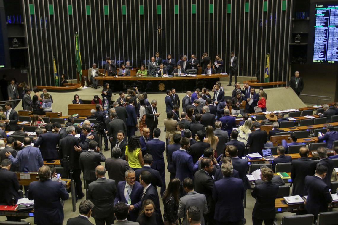 Câmara aprova rateio de parte dos recursos da cessão onerosa